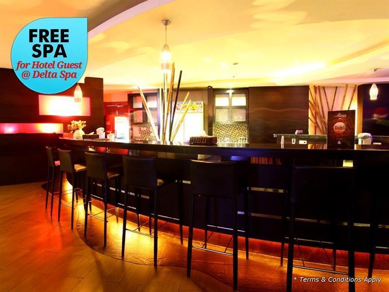 Grand Delta Hotel Medan Exterior photo